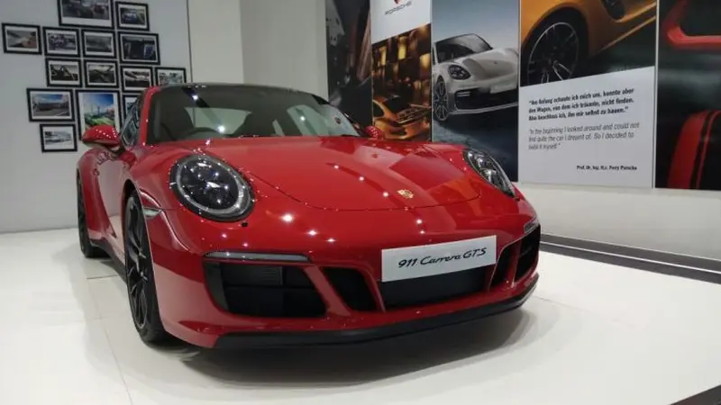 Porsche 911 GTS