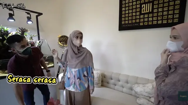 Potret Ruang Tamu Minimalis Rumah Cut Meyriska dan Roger Danuarta