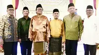 Wakil Ketua MPR Oesman Sapta menghadiri halal bi halal Ormas Islam dan Paguyuban se-Kalimantan Barat di Rumah Melayu, Pontianak.