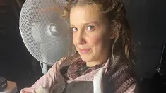 Enola Holmes 2 sendiri mulai dirilis pada 4 November 2022 melalui platform video berbayar. Serial ini pun telah cukup dinantikan oleh banyak penggemar usai Enola Holmes pertama tayang pada 2020 lalu. (Liputan6.com/IG/@milliebobbybrown)