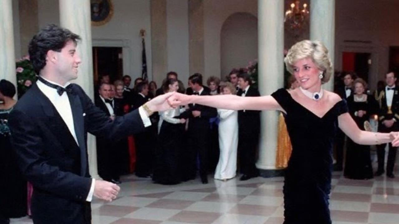 Gaun Beludru Putri Diana Dilelang 6 Triliun, Siapa Mau Beli?