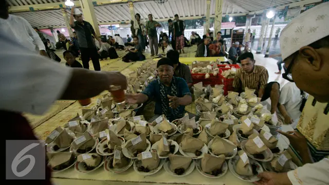 20160606- Buka Puasa Pertama di Masjid Kauman Yogyakarta- Boy Harjanto