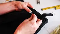 How to Sew a Button: Easy Guide for Two-Holes and Four-Holes Buttons