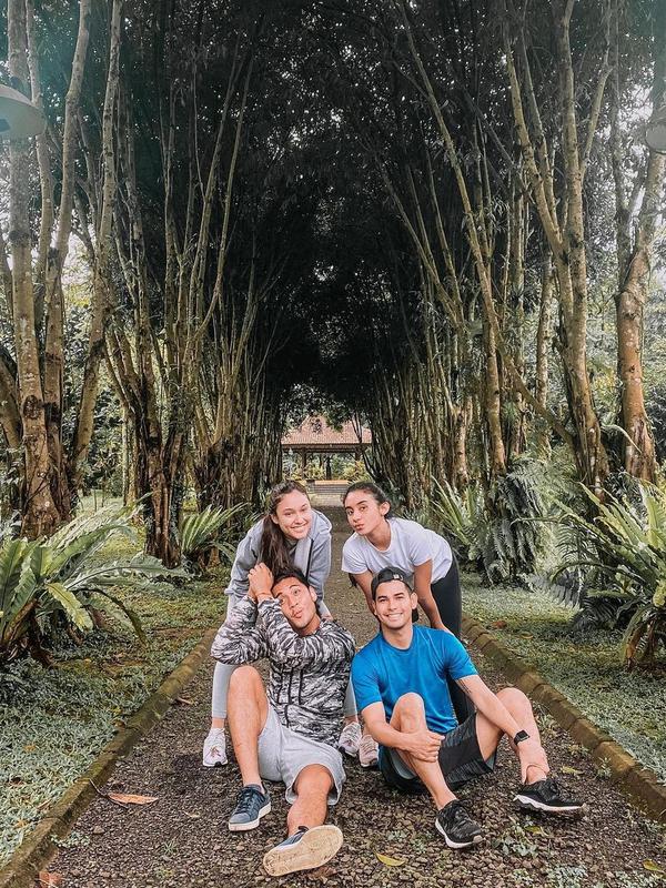 Kebersamaan Pasangan Kekasih dalam Love Story The Series (Sumber: Instagram/consulleo)