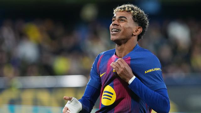 Selebrasi Lamine Yamal di laga Villarreal vs Barcelona di pekan ke-17 Liga Spanyol 2025/2026 di Estadio de la Ceramica, Minggu (21/12/2025). (AP Photo/Alberto Saiz)