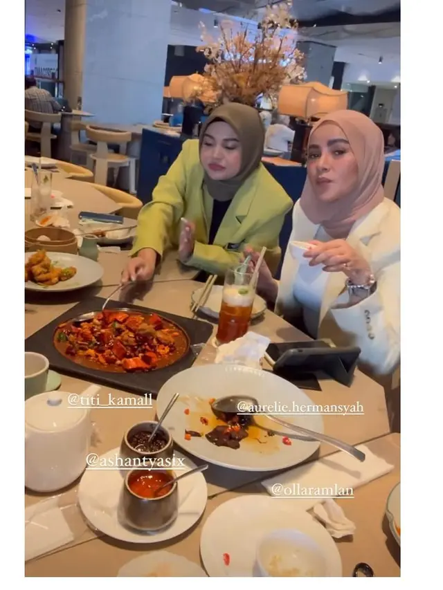 7 Potret Aurel Hermansyah Gabung Geng Cendol, Muda Sendiri