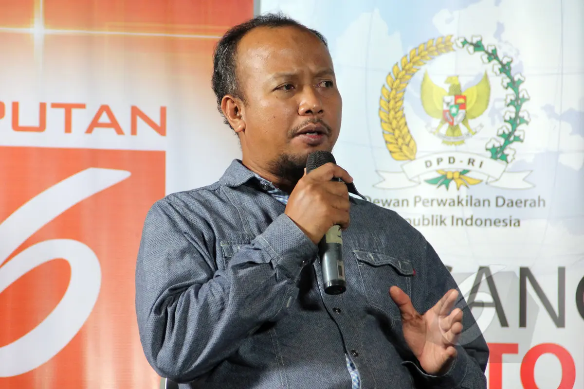 Pengurus Harian Yayasan Lembaga Konsumen Indonesia (YLKI), Tulus Abadi