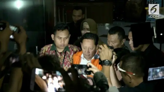 VIDEO: KPK Tahan Gubernur Maluku Utara Terpilih