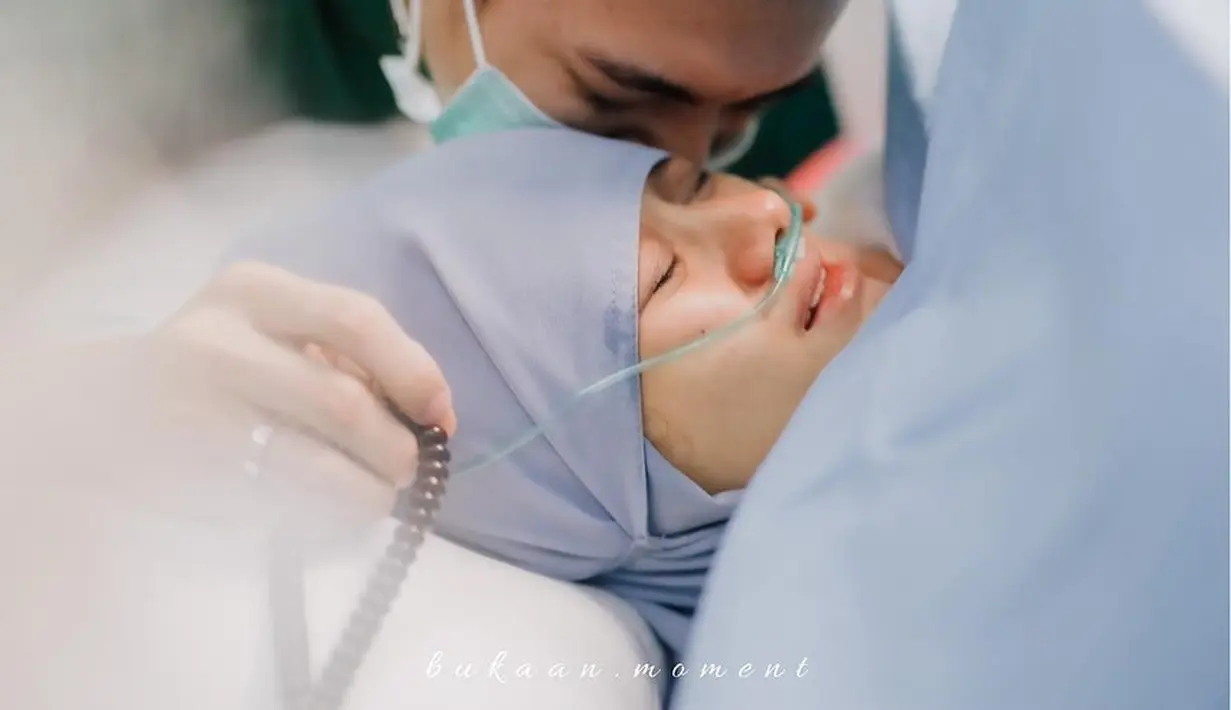 "Itu capture dari orang tuanya aja dari bunda sama ayahnya. Kalau nanti Shaka mau punya Instagram sendiri ya nggak apa-apa," jelas Dinda Hauw. (Instagram/dindahw)