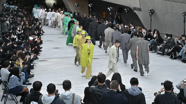 Seoul Fashion Week 2023 S/S
