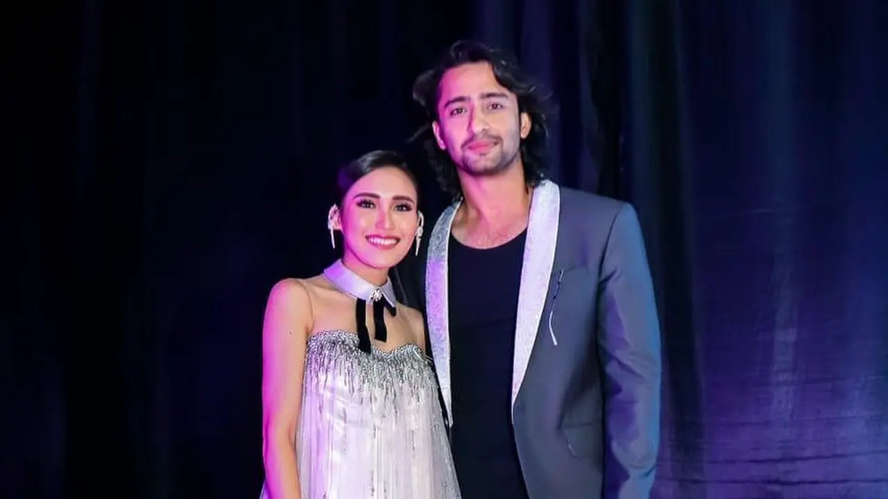 Ayu Ting Ting dan Shaheer Sheikh (Instagram/ shaheernsheikh - https://www.instagram.com/p/BvqP4H6htmq/)