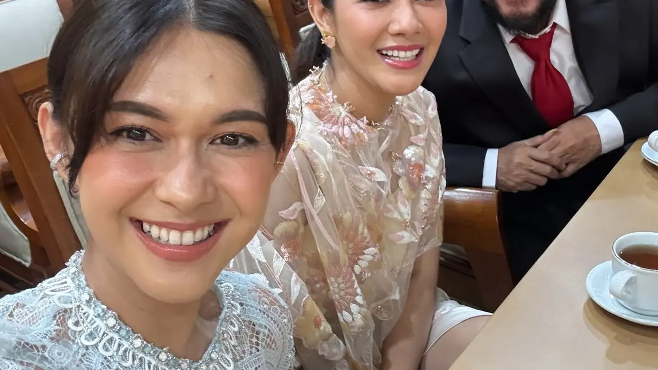 Gaya Kompak Nana Mirdad dan Naysilla Mirdad Support Sang Ayah yang Dilantik Jadi Anggota DPR