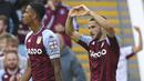 Emiliano Buendia gagal membuktikan diri ketika melakoni laga debut untuk Aston Villa usai kalah 3-2 dari Watford. Namun ia langsung menebusnya di laga ketiga saat menghadapi Brentford dengan mencetak gol penyeimbang. (AP via PA/Barrington Coombs)