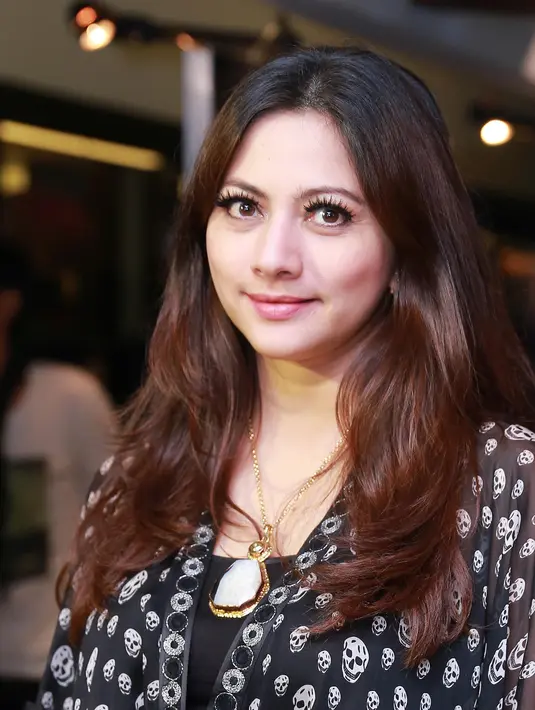 Ditemui di Galeri Indonesia Kaya, Jakarta Pusat, Rabu (9/12/2015), Cut Keke mengaku merasakan kerinduan dalam bermain sinetron. Tak heran memang karena dirinya sudah setahun tidak syuting striping. (Galih W. Satria/Bintang.com)