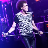 Konser band rock legendaris Indonesia yang bertajuk Musikukeren: Panggung Sandiwara God Bless ini sukses digelar tadi malam di Ciputra Artpreneur Theater, Kuningan, jakarta Selatan, Jumat (7/8/2015). (Galih W. Satria/Bintang.com)