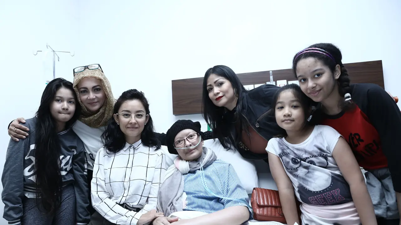 [Bintang] Linggasuri dan Yana Zein