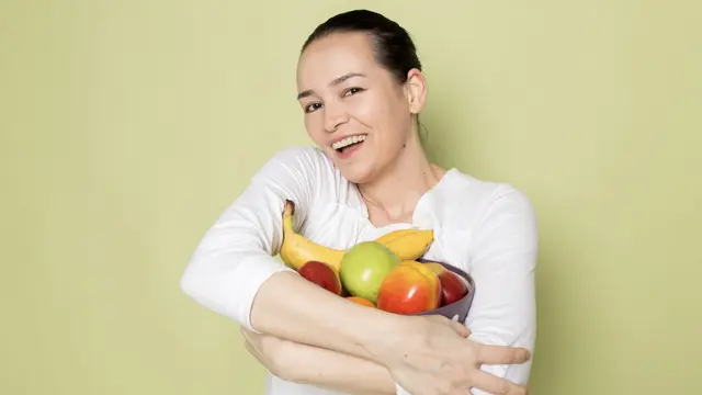 Mengganti camilan tidak sehat dengan pilihan yang lebih baik adalah langkah kecil namun berdampak besar.