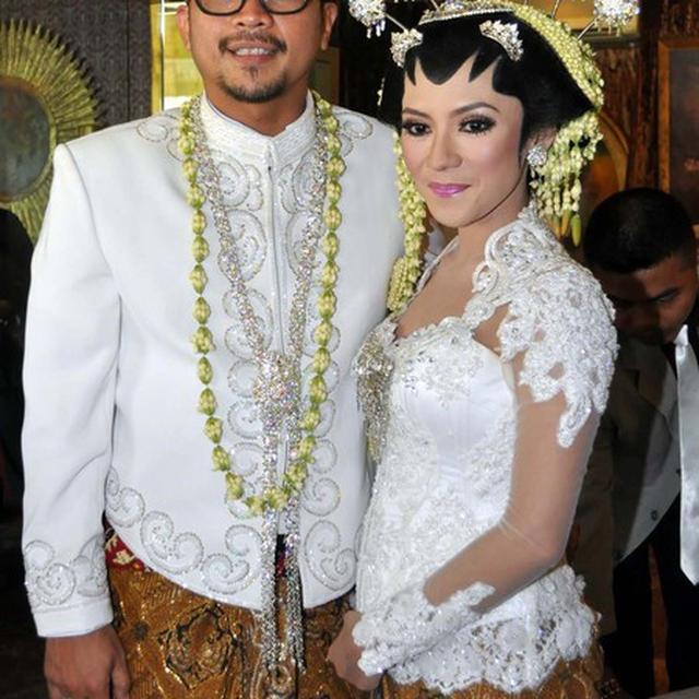 Potret Pernikahan 6 Mantan Penyanyi Cilik, Joshua Suherman Curi Perhatian