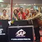 PT Satria Antaran Prima Tbk (SAP) resmi melantai perdana di Bursa Efek Indonesia (BEI) pada Rabu (03/10/2018). (Bawono/Liputan6.com)