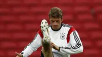Tendangan Bebas Terburuk Thomas Muller