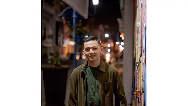 Banyak sobat ambyar yang juga ikutan jadi penggemar pemain kendang ini.