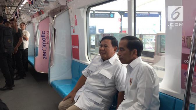 Pertemuan Jokowi dan Prabowo Subianto Usai Pilpres 2019 di MRT Jakarta. (Liputan6.com/Lizsa Egeham)