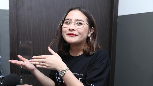 [Bintang] Prilly Latuconsina