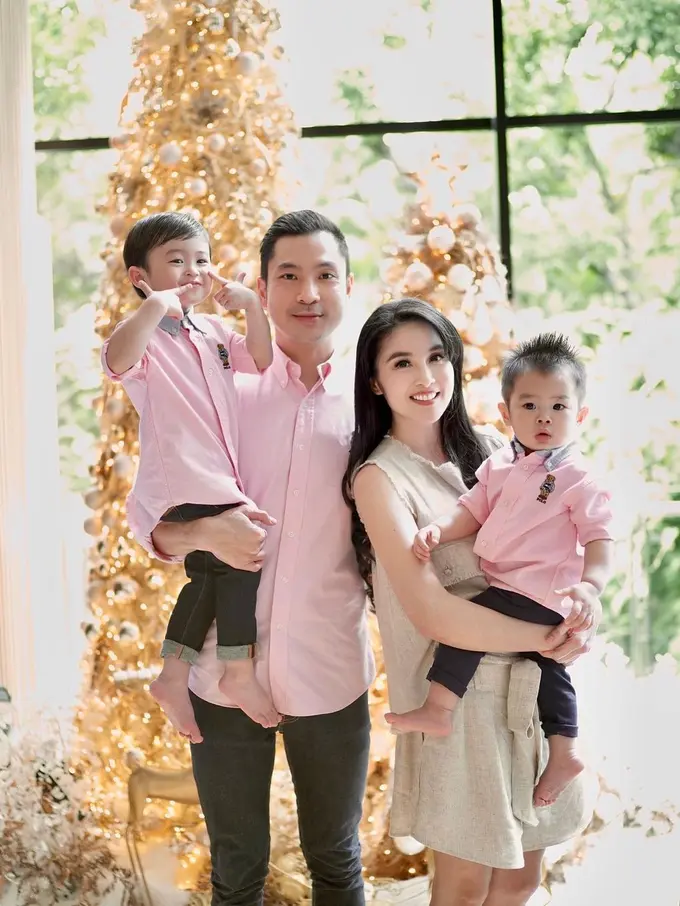Keluarga Sandra Dewi