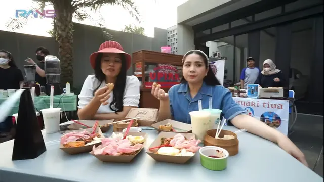 [Fimela] Nagita Slavina dan Titi Kamal