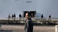 Alyssa Daguise tampil gorgeous di Paris Fashion Week 2023. Ia tampil mengenakan koleksi Givenchy dari busana hingga tasnya. (@alyssadaguise)