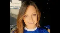 Presenter Cantik Ini Siap Berbikini Jika Everton Juara