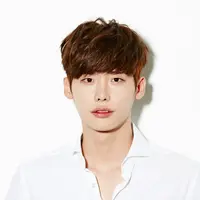 Seperti diketahui, beberapa waktu lalu Lee Jong Suk mendapatkan tawaran untuk bermain dalam drama terbaru SBS. Aktor kelahiran 14 September 1989 itu pun memastikan akan bermain di drama baru itu. (Foto: soompi.com)