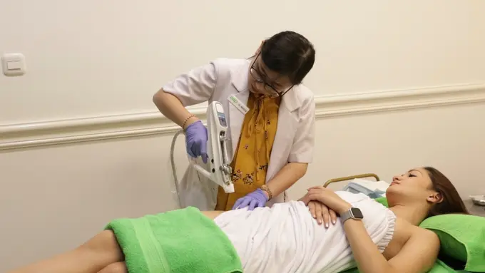 Perawatan Stretch Mark berteknologi/dok. ZAP Clinic