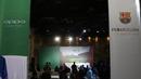 Suasana perjanjian kerjasama Oppo Kamera Phone dan Barcelona FC di Emperica, SCBD, Jakarta, Kamis (21/7/2016). (Bola.com/Nicklas Hanoatubun)