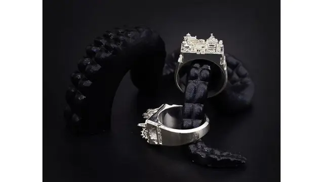 7 Desain Minatur Kota Pada Cincin Ini Keren Banget