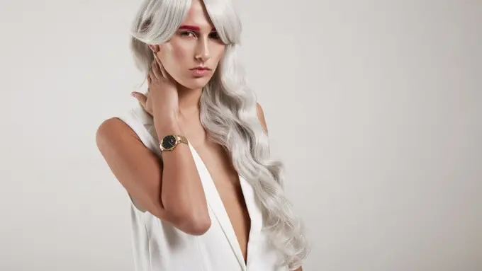 Ilustrasi Curve Cut Hair (Photo by Anastasia Kazakova on Freepik)