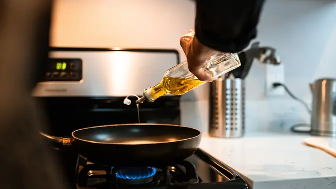 Bye-bye Kolesterol: 9 Pelumas Masak Sehat Pengganti Minyak Goreng!