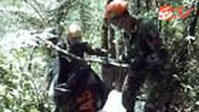 Tak Mudah Menembus Gunung Salak