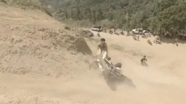 Billy Saputra Jatuh Tersungkur