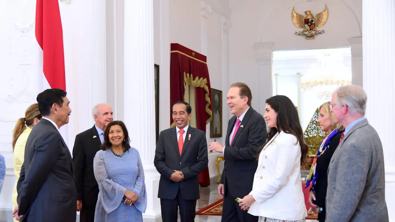 Presiden Joko Widodo atau Jokowi menerima kunjungan delapan anggota kongres Amerika Serikat di Istana Merdeka, Jakarta, Rabu (3/5/2023) ( Biro Pers Sekretariat Presiden)