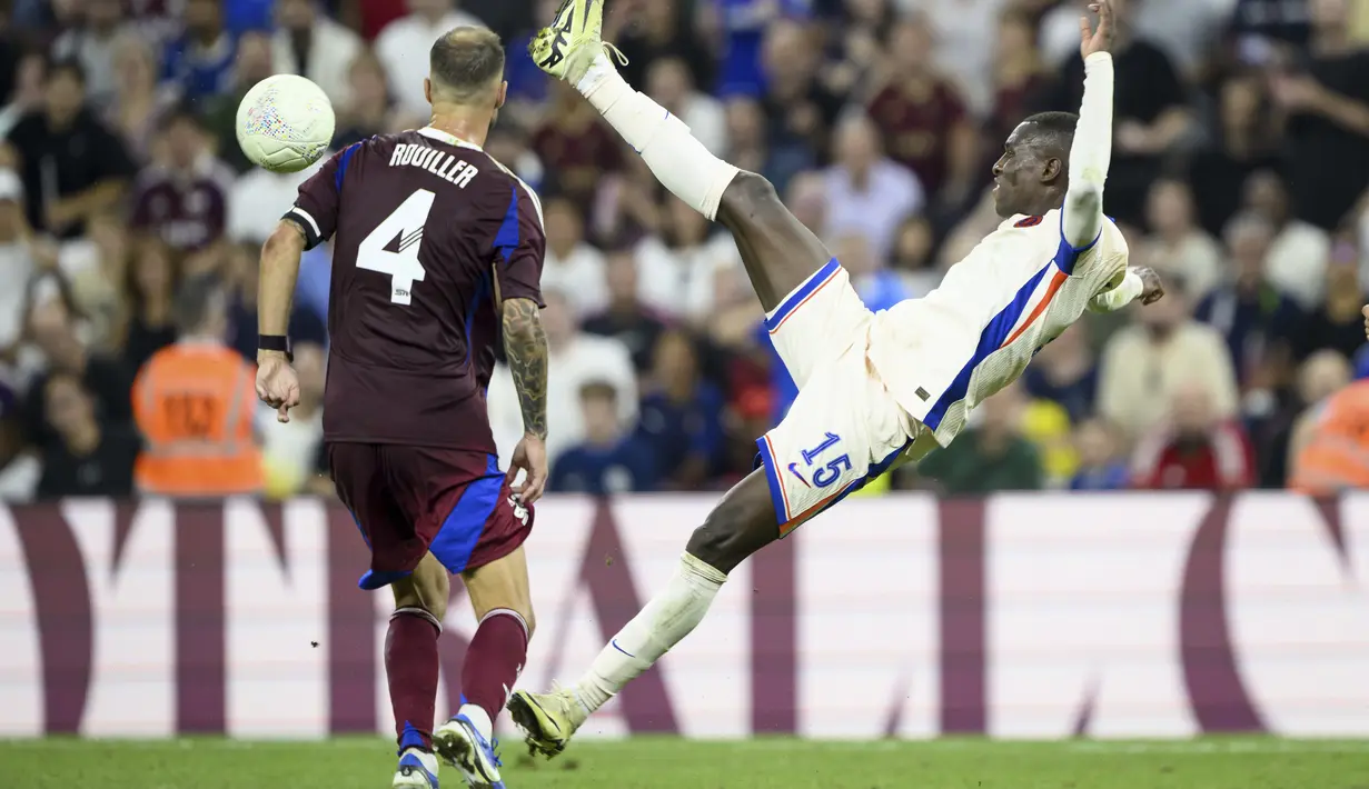 The Blues menelan kekalahan dengan skor 2-1 dari tuan rumah.  (Laurent Gillieron/Keystone via AP)