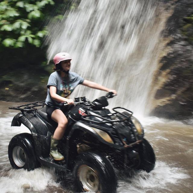 6 Potret Keseruan Ranty Maria Main ATV, Hilangkan Penat dari Padatnya Syuting