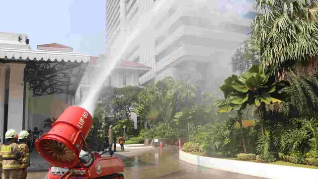 Pemprov DKI Jakarta menggelar kegiatan simulasi penanggulangan bencana kebakaran dan bencana alam