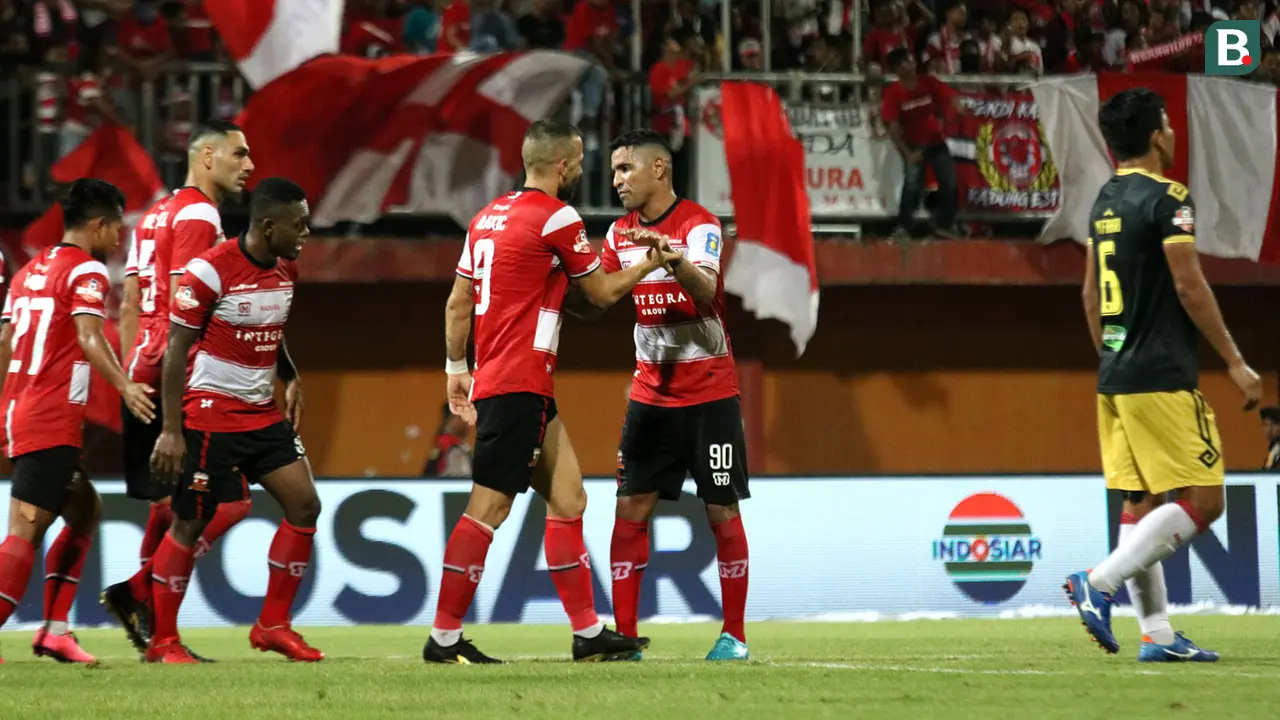 Madura United vs Perseru Badak Lampung FC