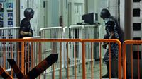 Baku tembak di  Bandara Internasional Jinnah, Karachi. (CNN)