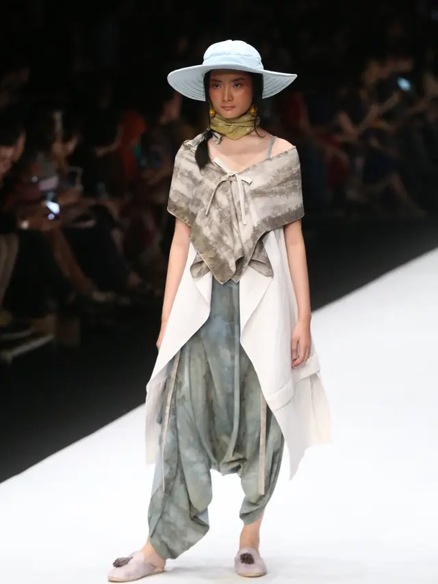Humbang Shibori x Purana di JFW 2019
