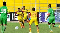 Duel Persebaya vs Sriwijaya FC berakhir imbang 1-1 (Johan Tallo/Liputan6.com)