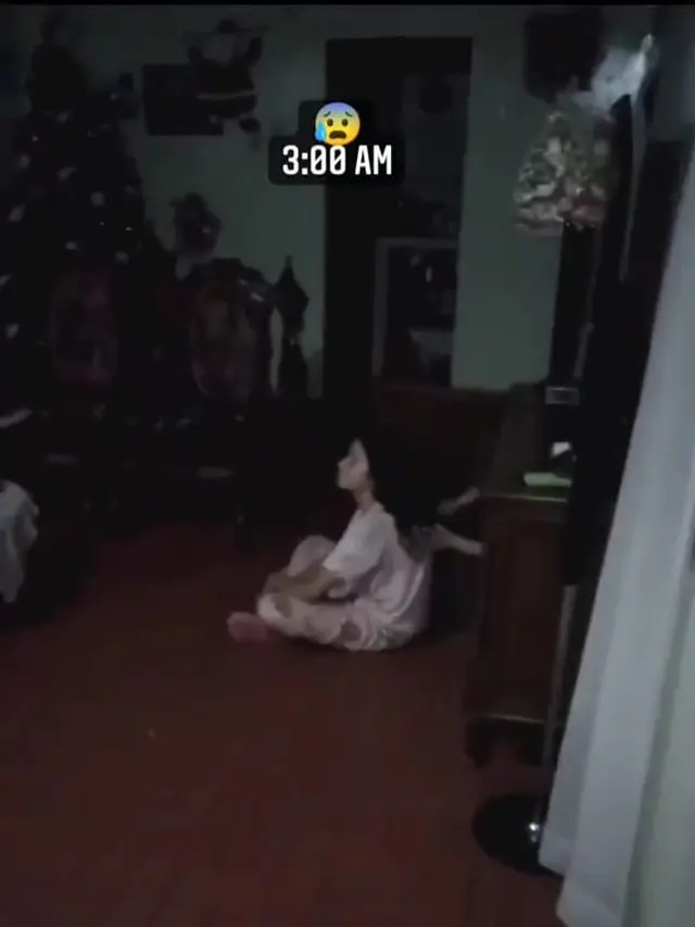 Penampakan Tangan Putih
