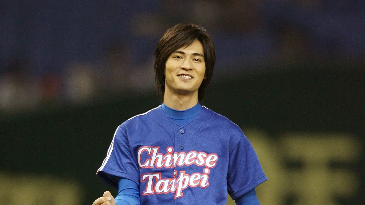 Vic Zhou