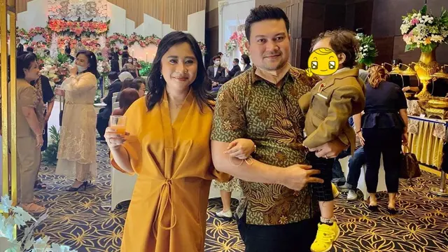 6 Momen Kebersamaan Chikita Meidy Bareng Suami dan Anak, Kompak Banget